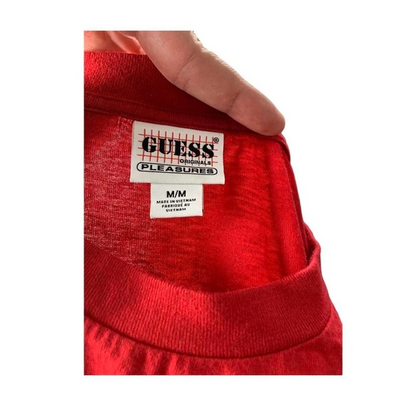 Pleasures x guess Drew Barrymore T-shirt - Picture 3 of 3